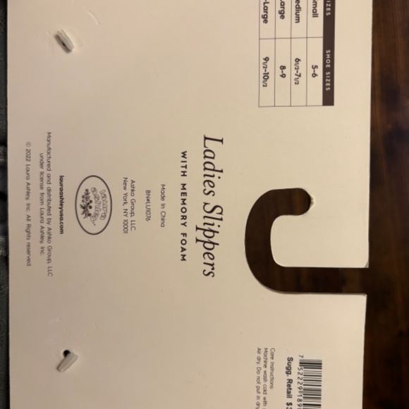 Laura Ashley Fuzzy Slippers, Open Toe, Gray, Memory Foam, Size 5-6 (Small) - Picture 3 of 4